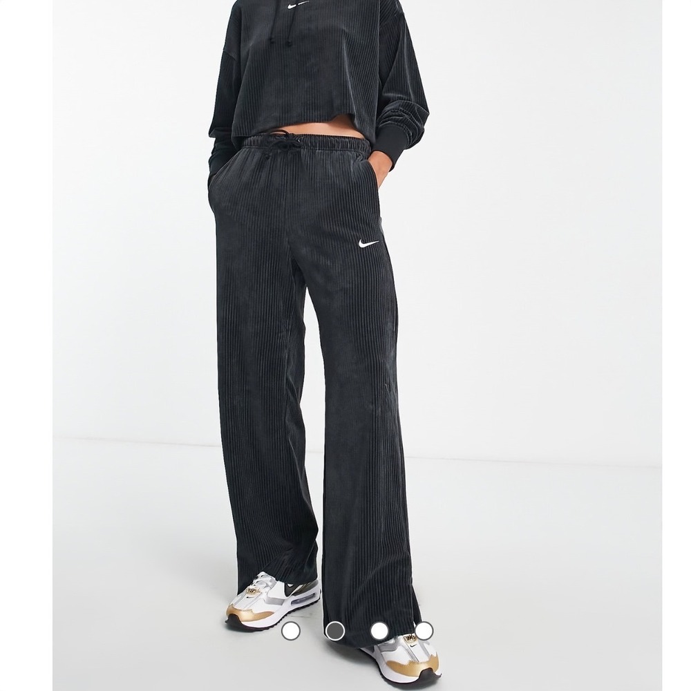 Nike Black Ribbed Velour Wide Leg Loungewear Sportswear Pants, Small